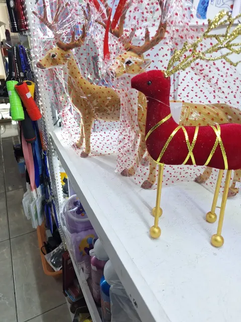 Διακοσμητικά ταρανδάκια στο One Store